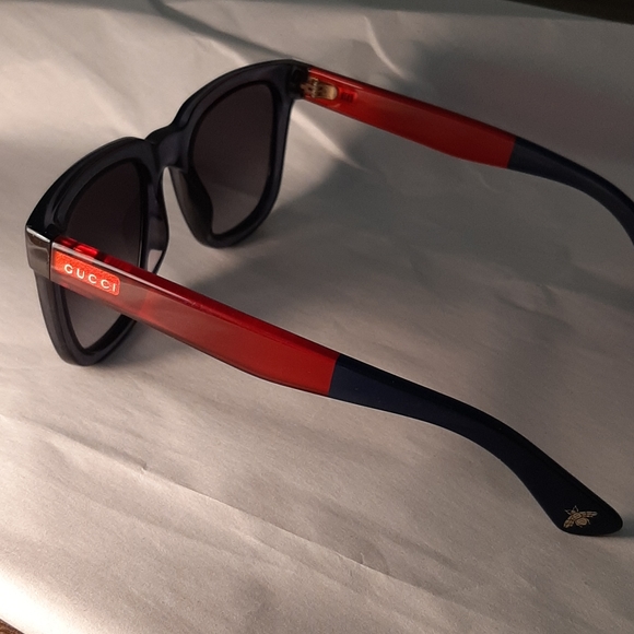 Gucci Accessories - Gucci sunglasses